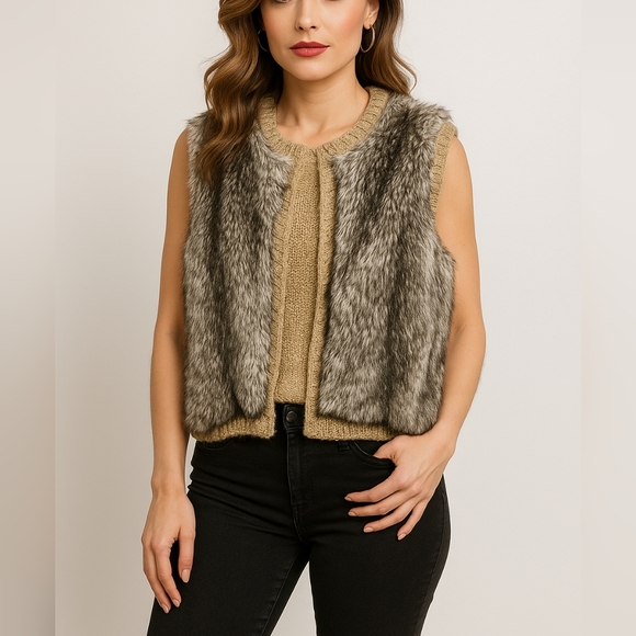 Ann Taylor Factory Sweaters - Ann Taylor Factory open front faux fur knit vest M